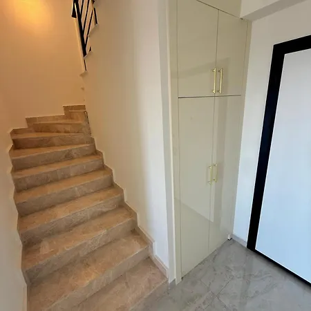 Sa Apartments! Luxury Sea View 2bd Duplex * 阿拉尼亚